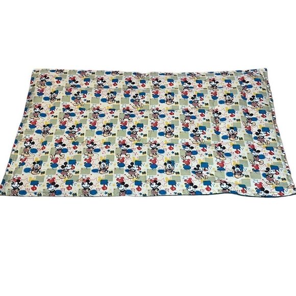 Mickey Mouse Disney retro Cat Dog Pet Mat/Bed,  Flannel, Large 36 x 22 - Picture 1 of 3